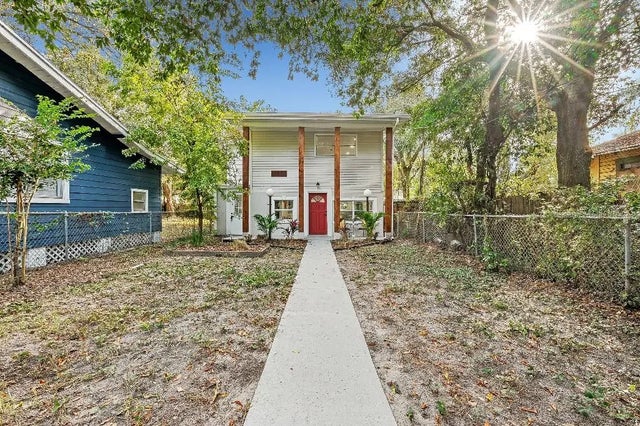 807 E Genesee Street 1/2, TAMPA