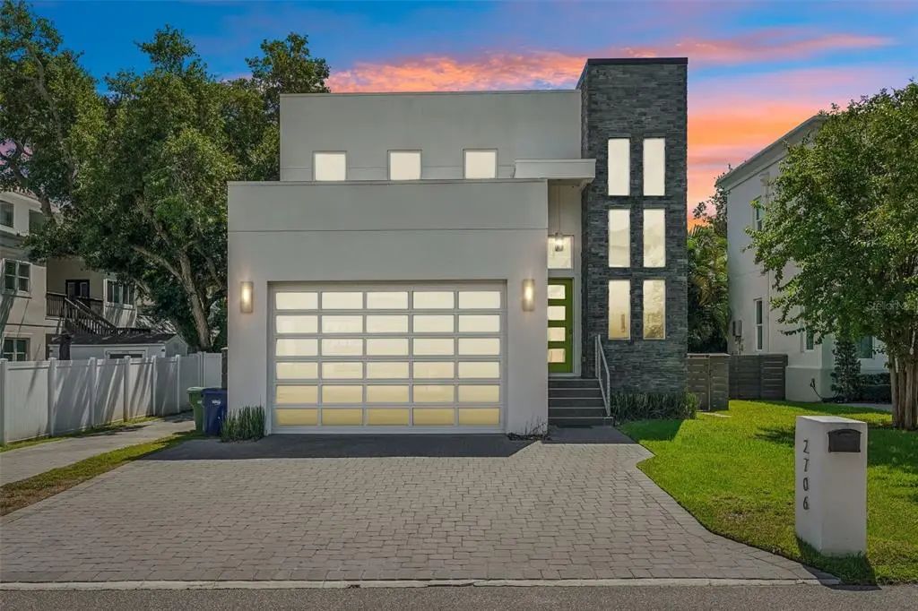 2706 W Trilby Avenue, TAMPA