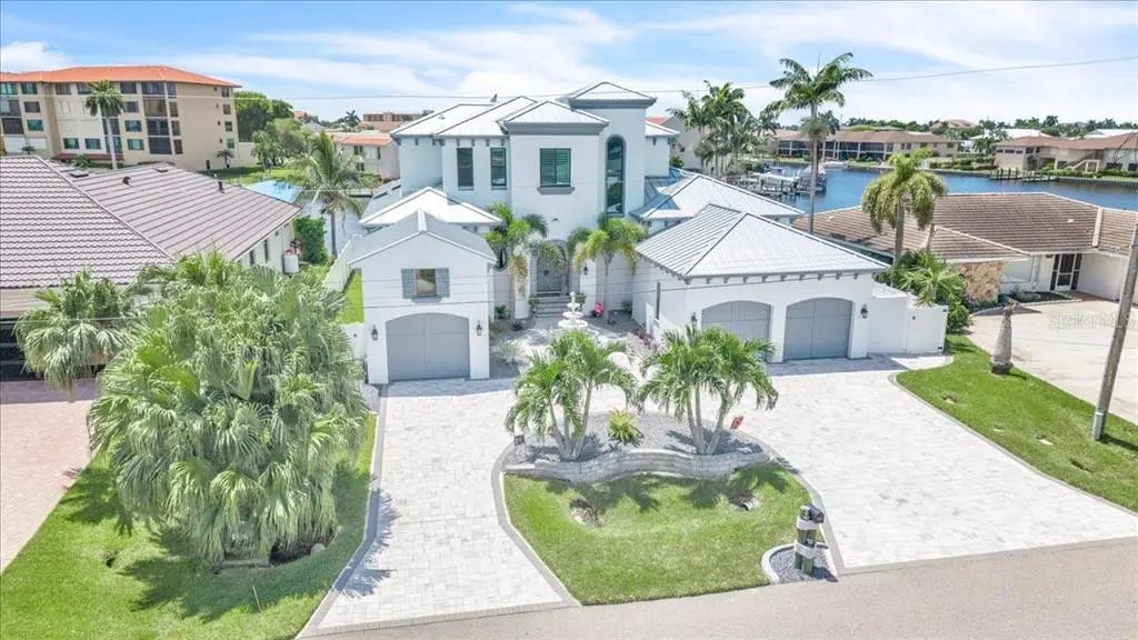 1918 Se 40th Street, CAPE CORAL
