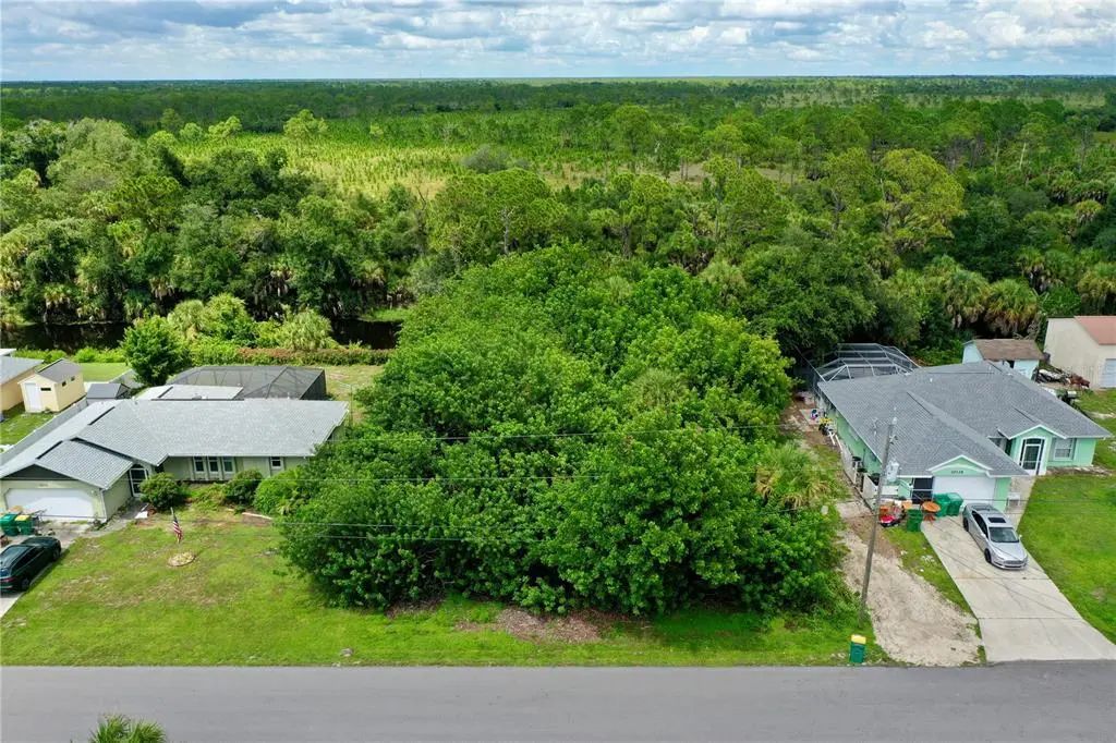10118 Charlemont Avenue, ENGLEWOOD