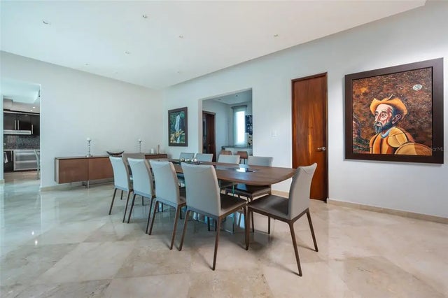 5 Calle Palma Real N Estancias De Torrimar, GUAYNABO