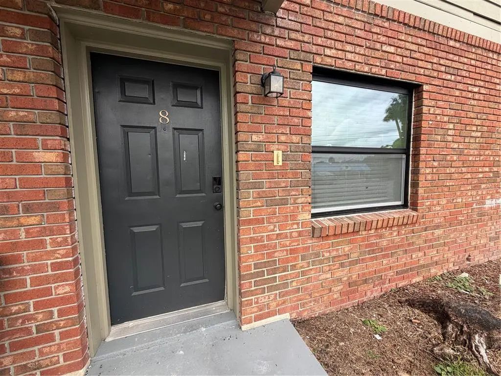 900 North Bay Street 8, EUSTIS