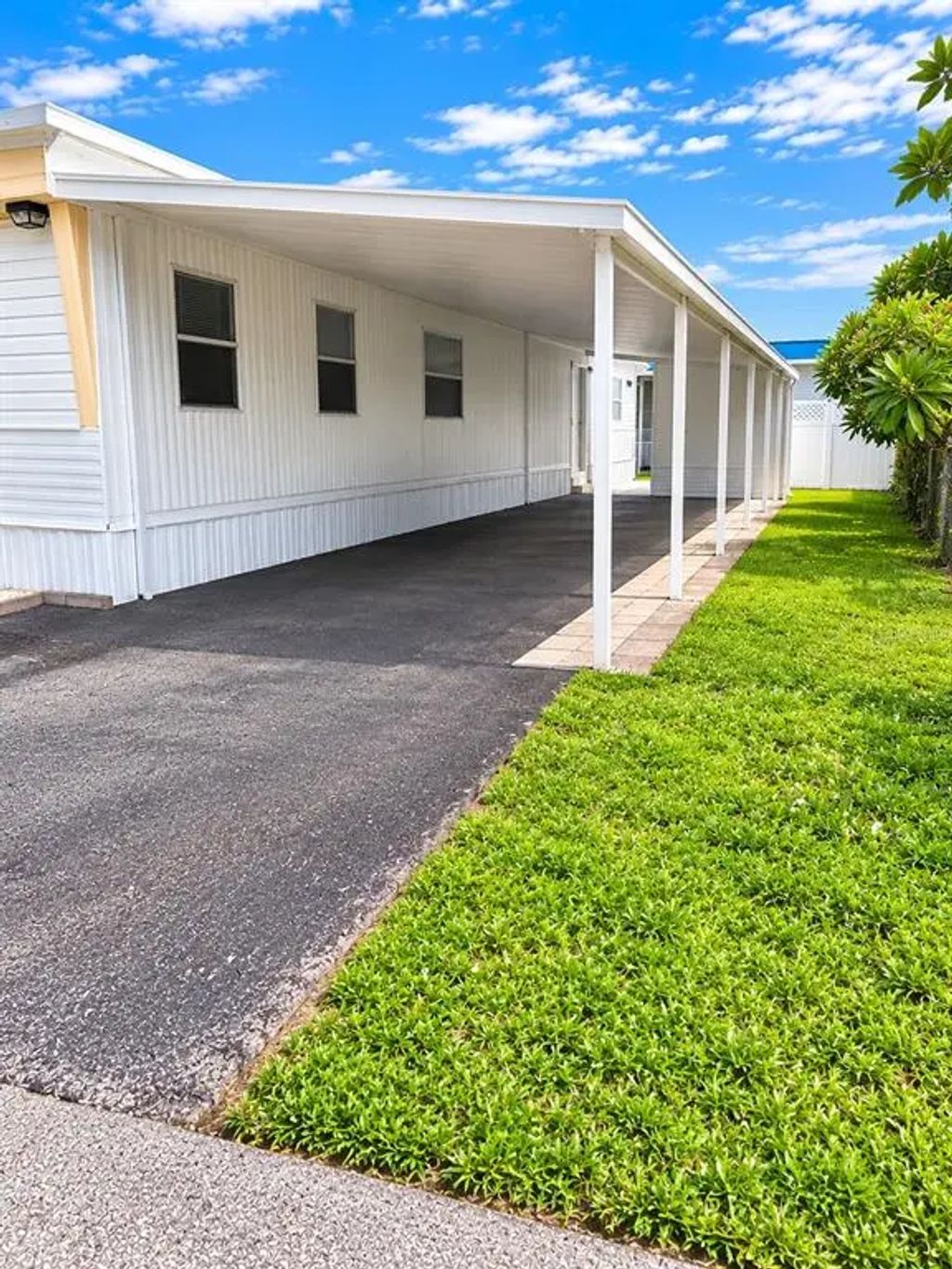 6580 Seminole Boulevard 519, SEMINOLE