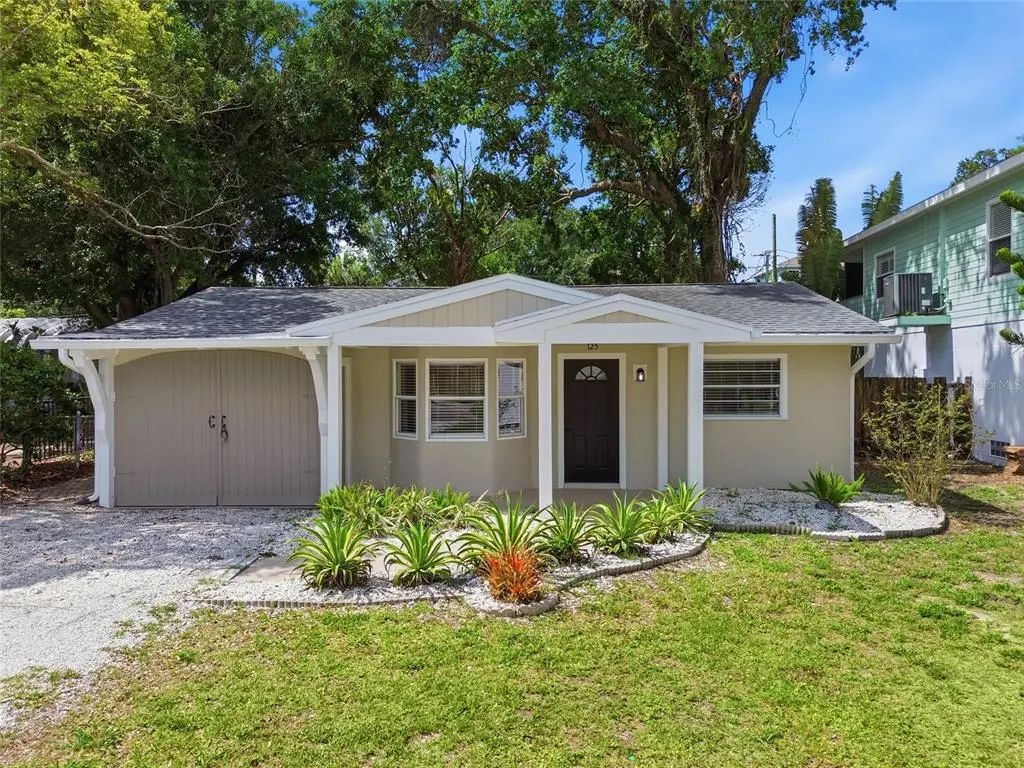 125 Crystal Beach Avenue, CRYSTAL BEACH