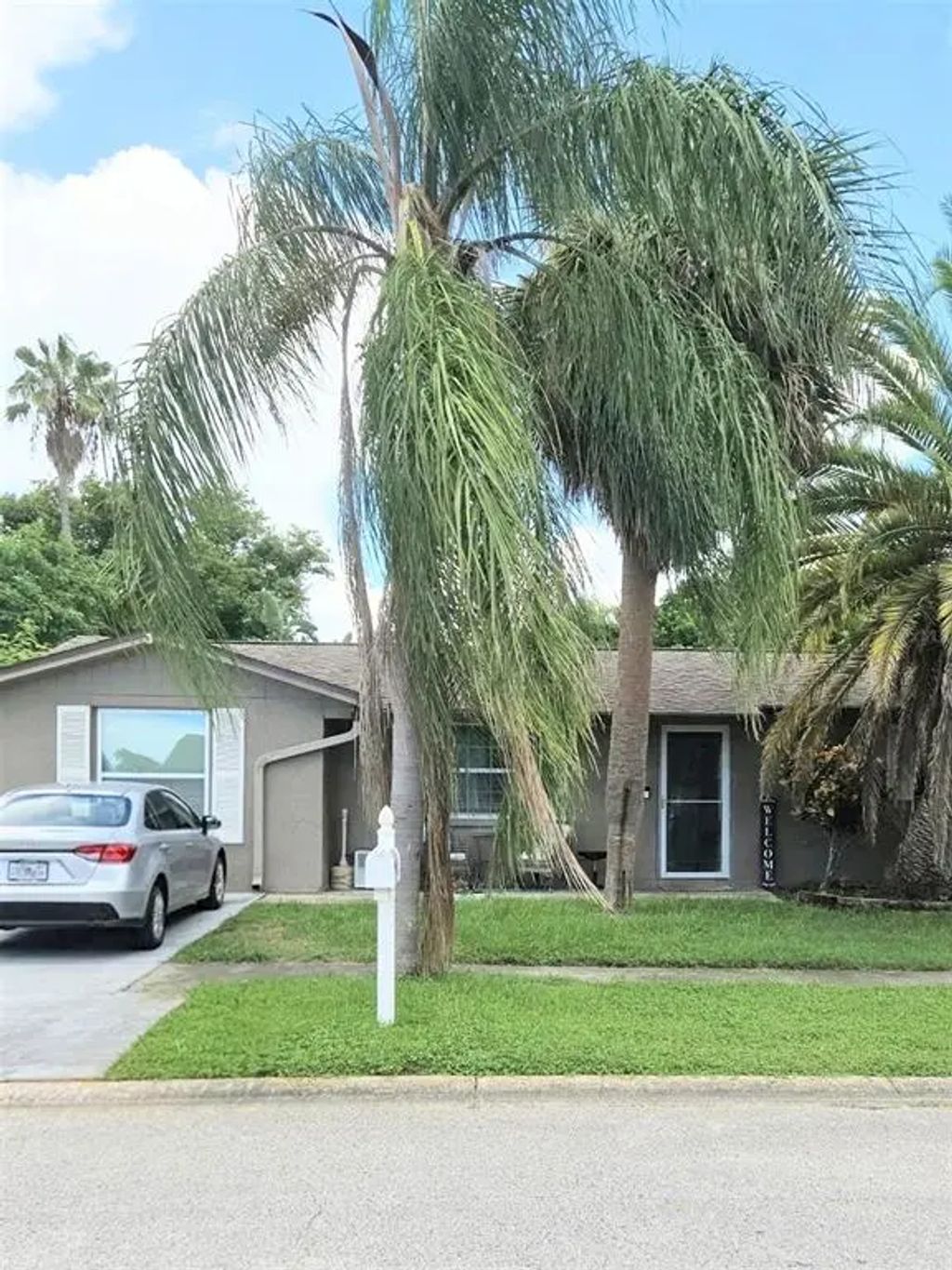 2144 Harrison Drive, HOLIDAY