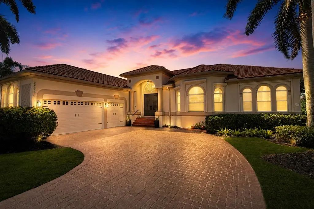 8723 S Lake Circle, FORT MYERS