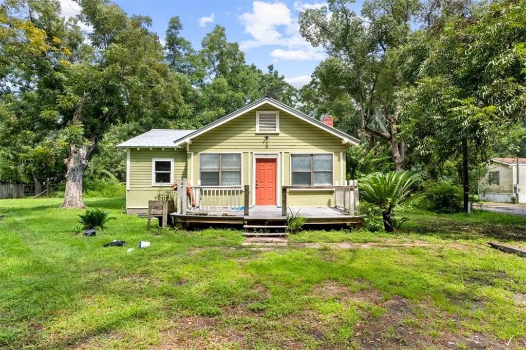 112 Opal Chambers, APALACHICOLA