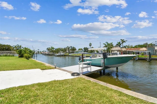 11599 Grove Street, SEMINOLE