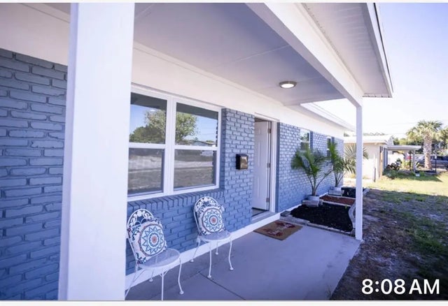 5608 Larimer Drive, TAMPA