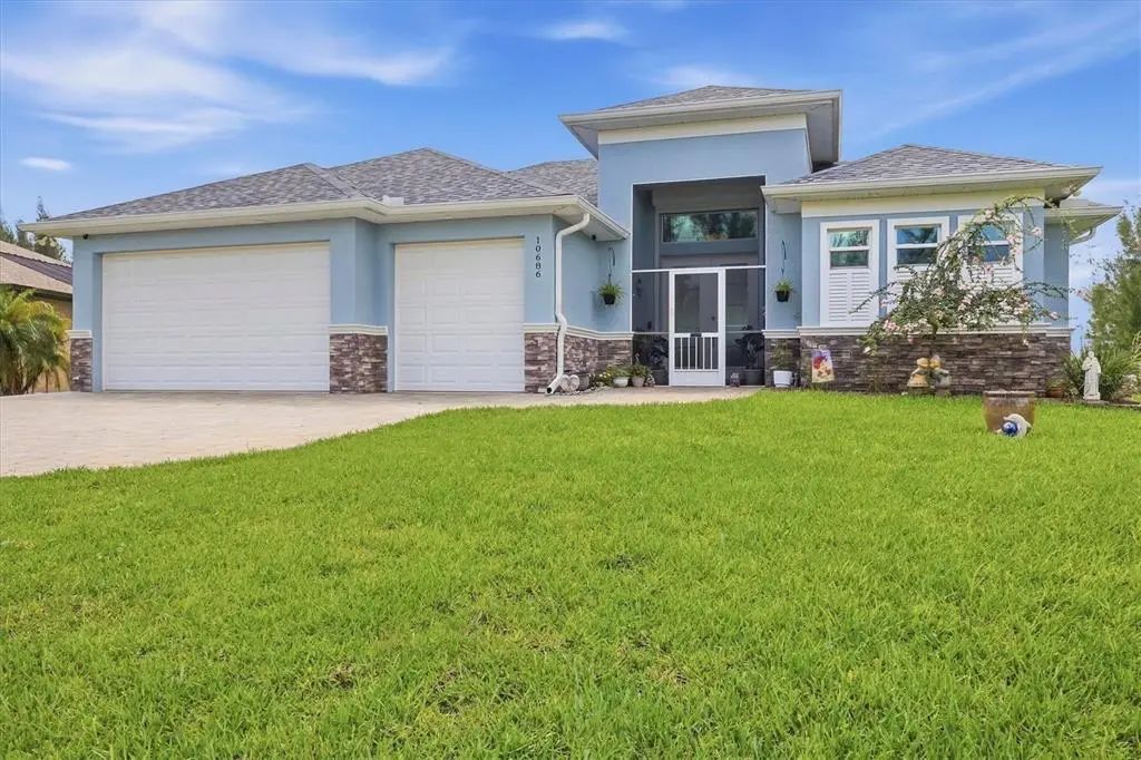 10686 Kearsarge Circle, PORT CHARLOTTE