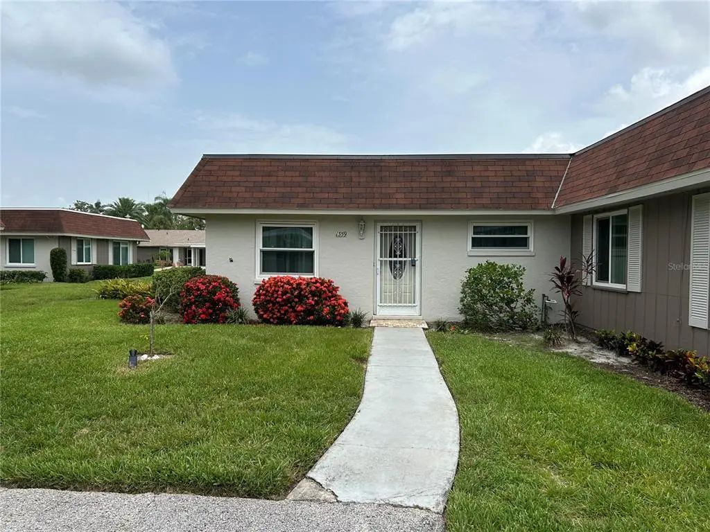 1359 Glendale Circle W 214, SARASOTA