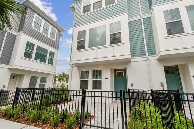 475 31st Way N, ST PETERSBURG
