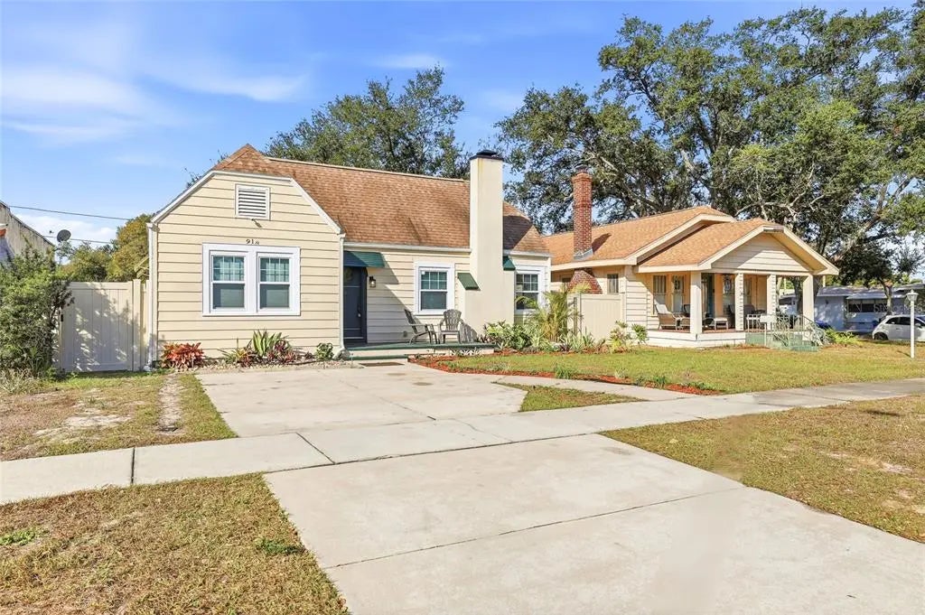 918 45th Street N, ST PETERSBURG