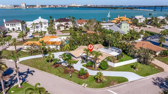 165 4th Avenue N, TIERRA VERDE