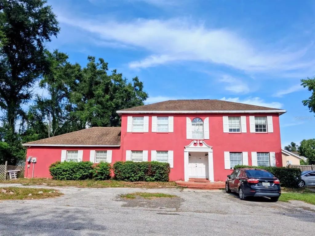 1208 S Taylor Road, SEFFNER