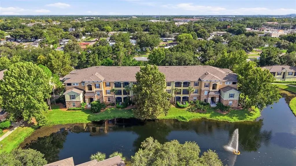 10209 Courtney Palms Boulevard 301, TAMPA