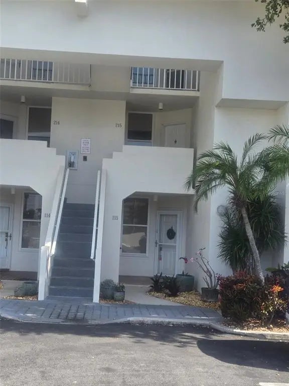 5153 Isla Key Boulevard S 215, ST PETERSBURG
