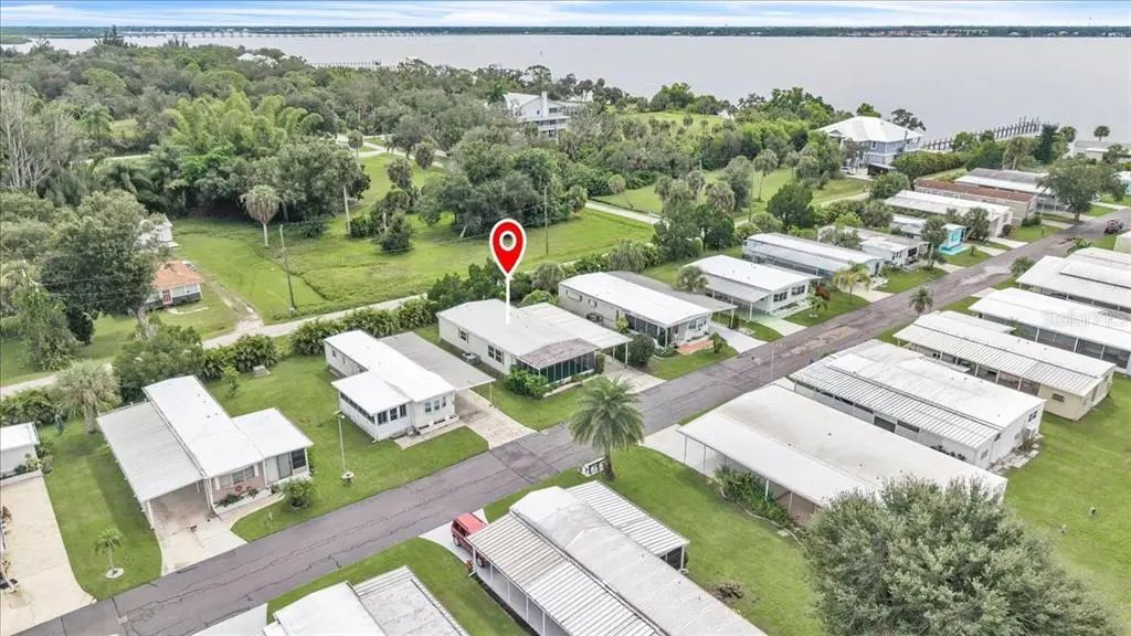 24437 Harborview Road 27, PORT CHARLOTTE
