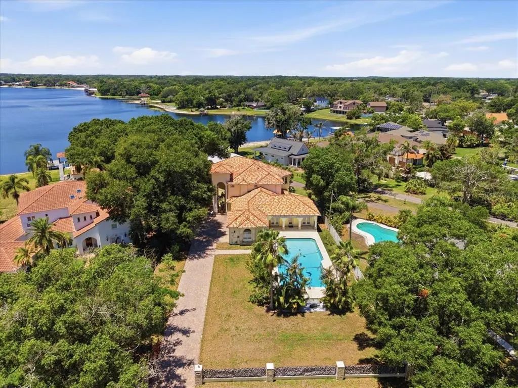 12006 Waterside Court, TAMPA