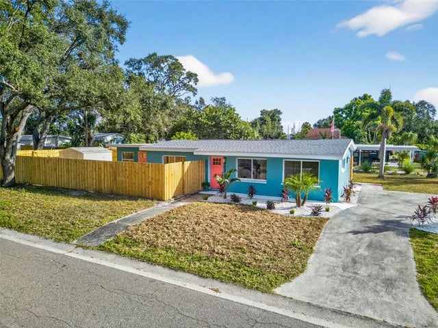 5820 Fairfield Avenue S, ST PETERSBURG