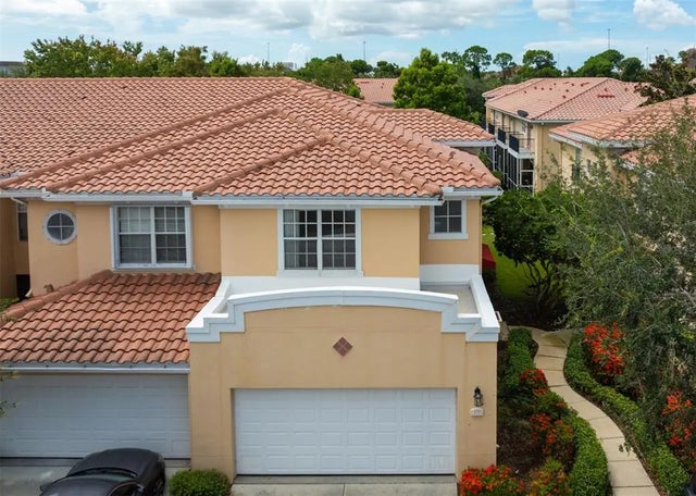 277 Valencia Circle, ST PETERSBURG