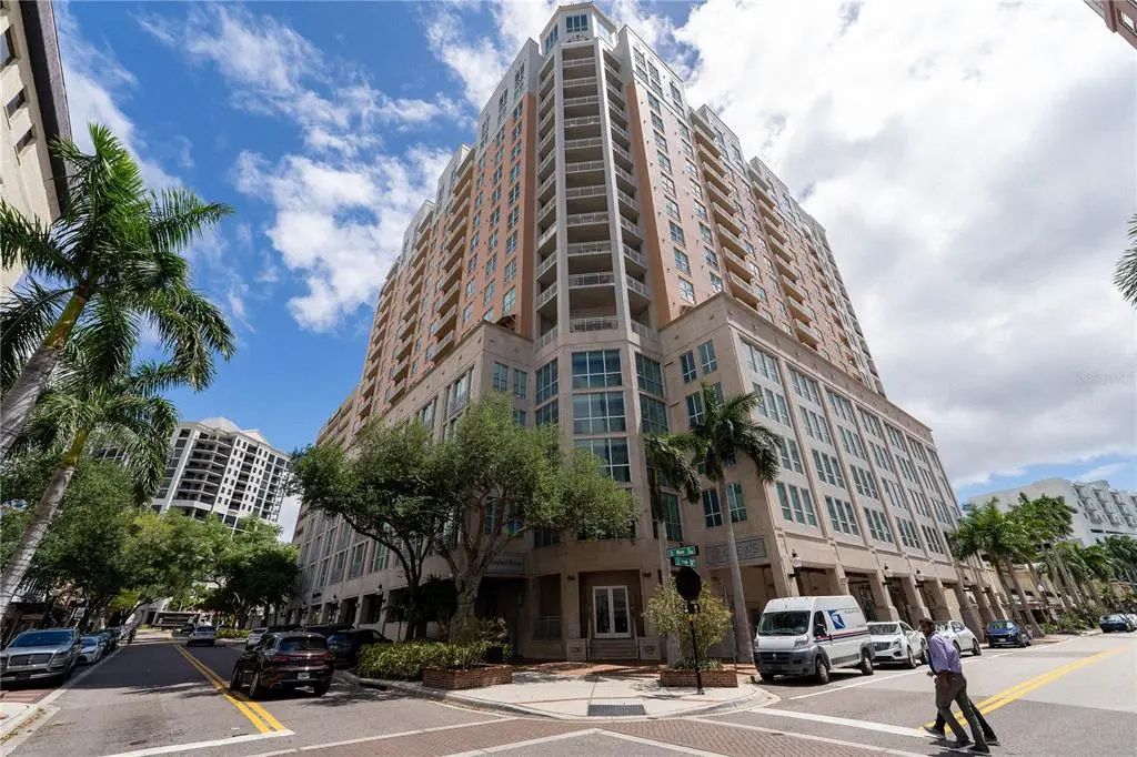 1350 Main Street 200, SARASOTA