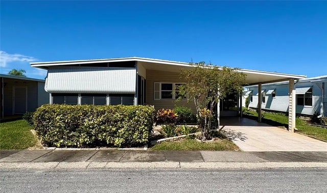 203 Red Maple Drive, PALM HARBOR