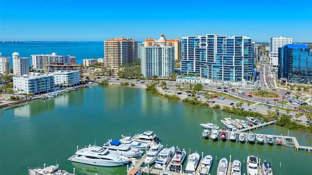 1155 N Gulfstream Avenue 1704, SARASOTA