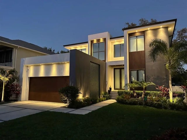 212 S Renellie Drive, TAMPA