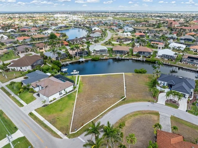 1466 Kiwi Court, PUNTA GORDA