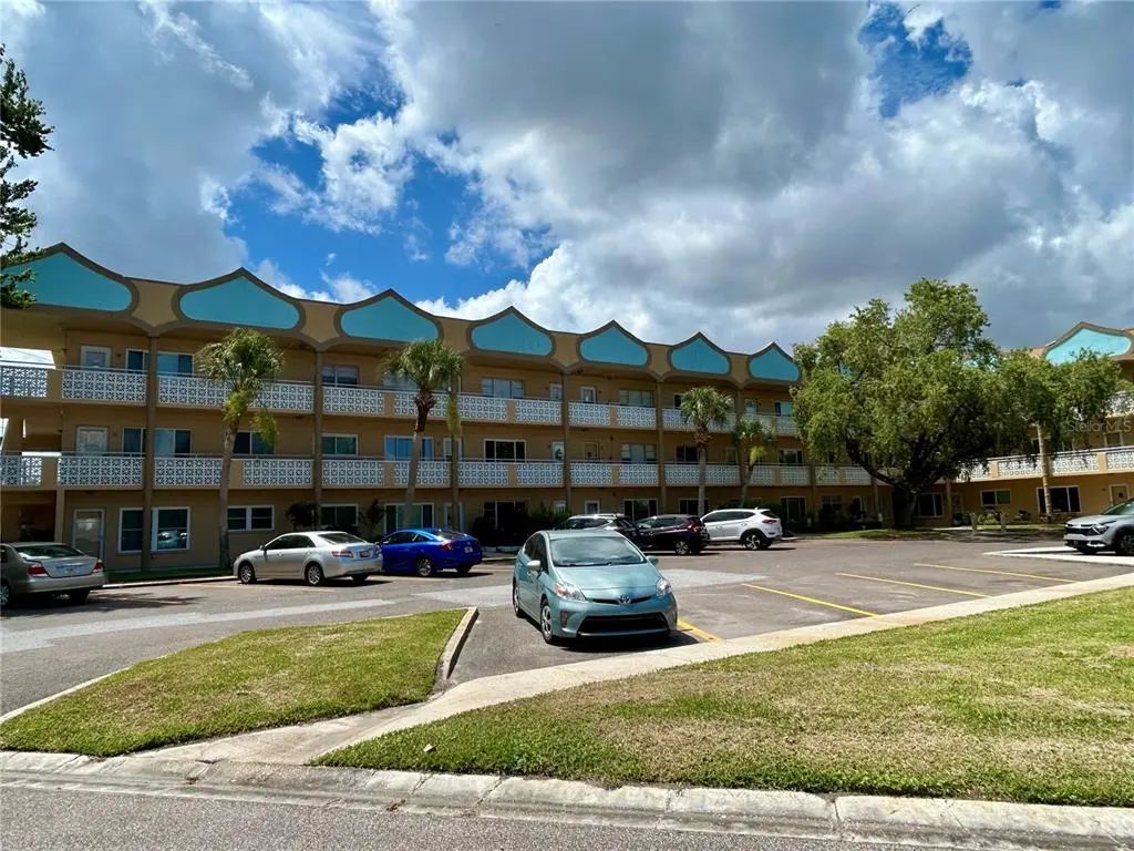 2467 Finlandia Lane 27, CLEARWATER
