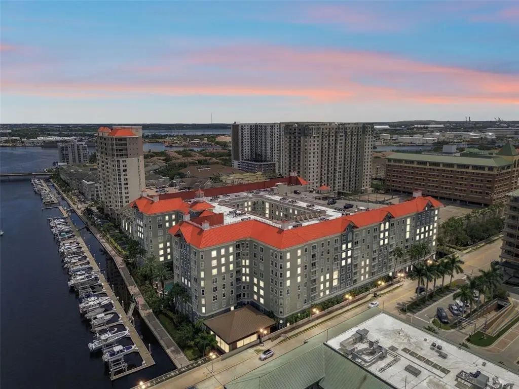 700 S Harbour Island Boulevard 747, TAMPA