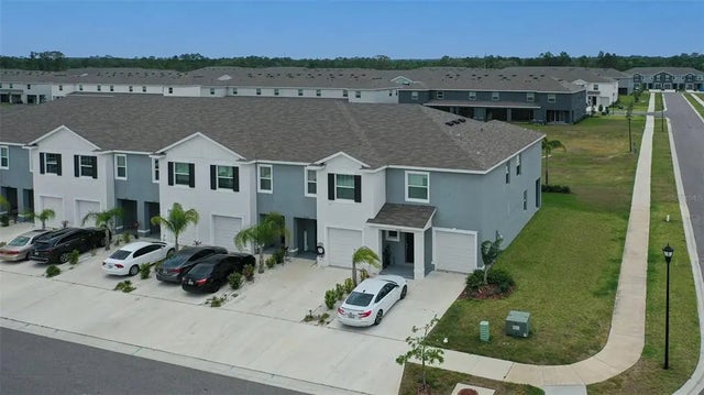 33083 Frosted Clover Way, WESLEY CHAPEL