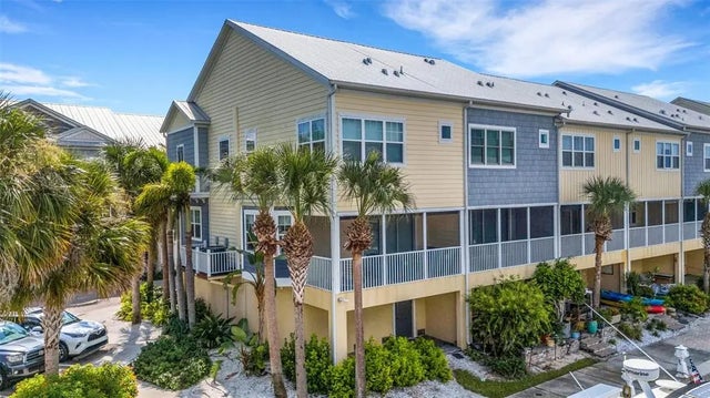 5909 Anchorage Way S, ST PETERSBURG