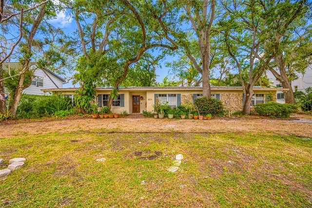 4829 W San Jose Street, TAMPA