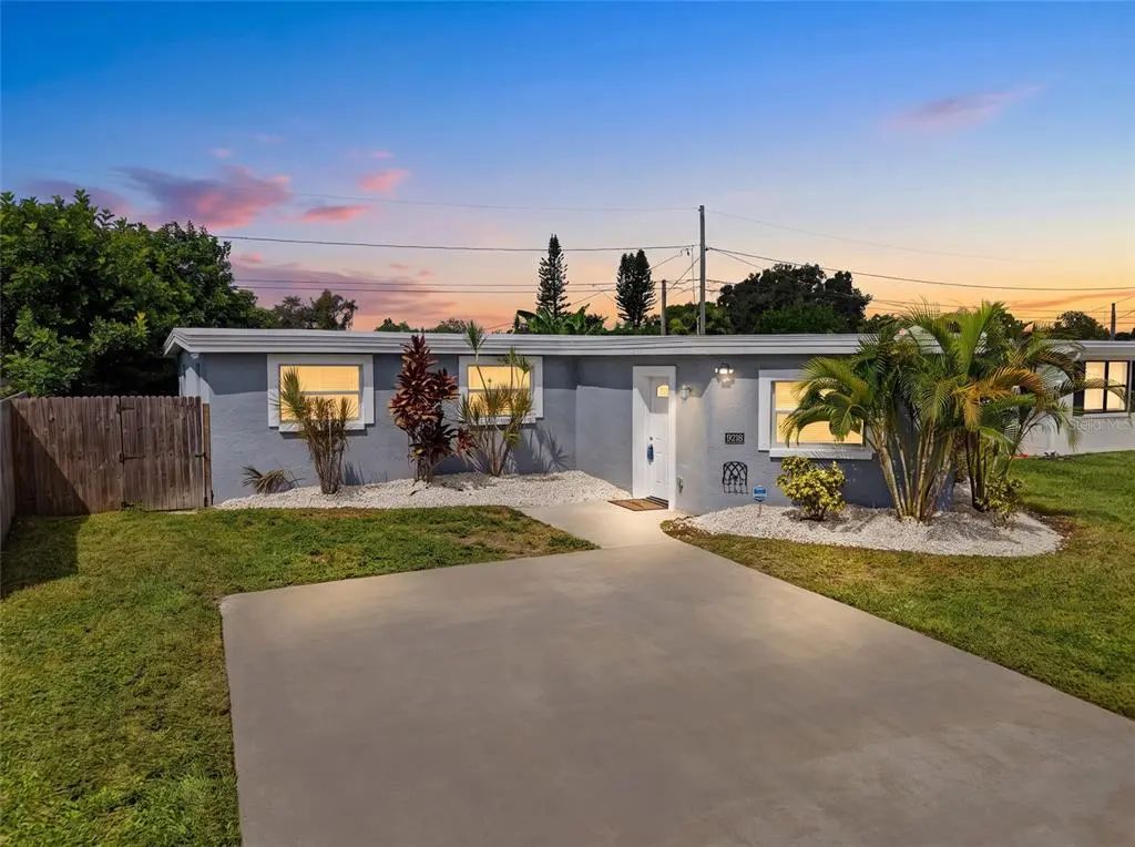 9218 86th Street N, SEMINOLE