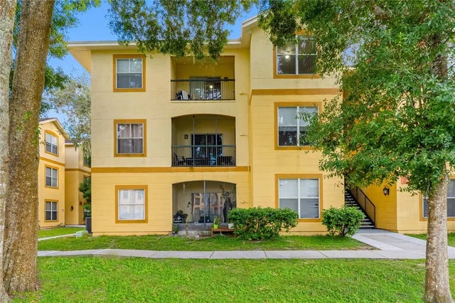 5608 Pinnacle Heights Circle 303, TAMPA