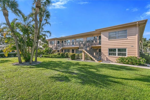 216 36th Avenue N 202b, ST PETERSBURG