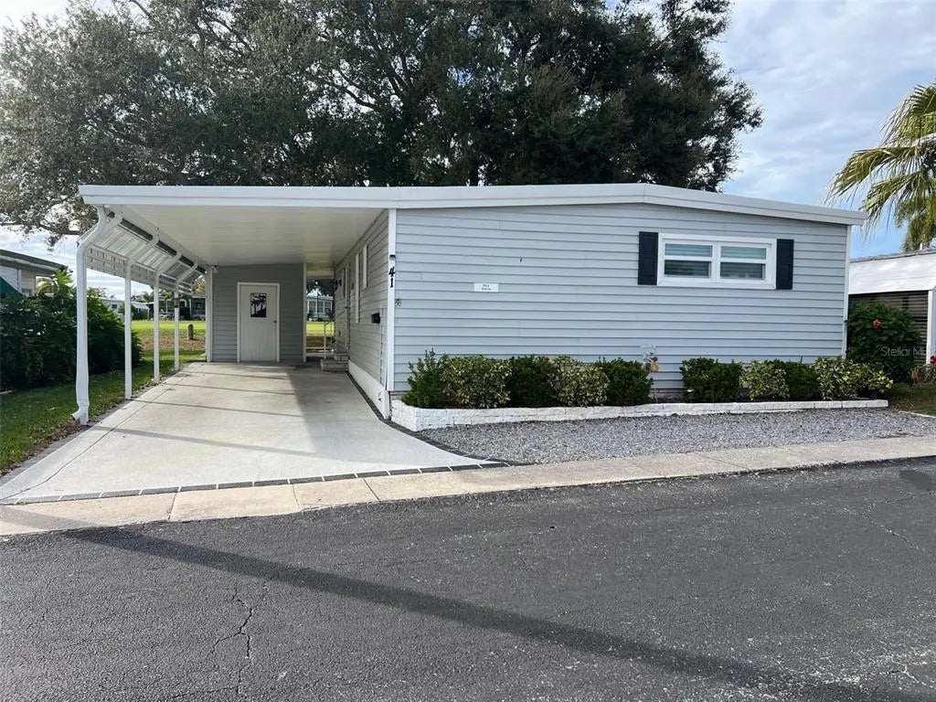 41 Thatch Palm Street E 41, LARGO