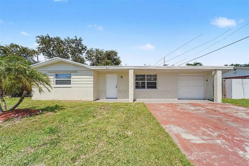 4631 Eastwood Lane, HOLIDAY