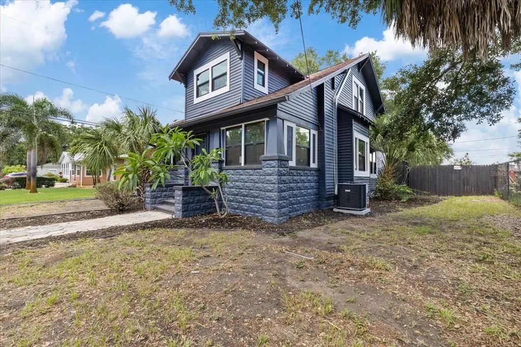 1618 12th Street S, ST PETERSBURG