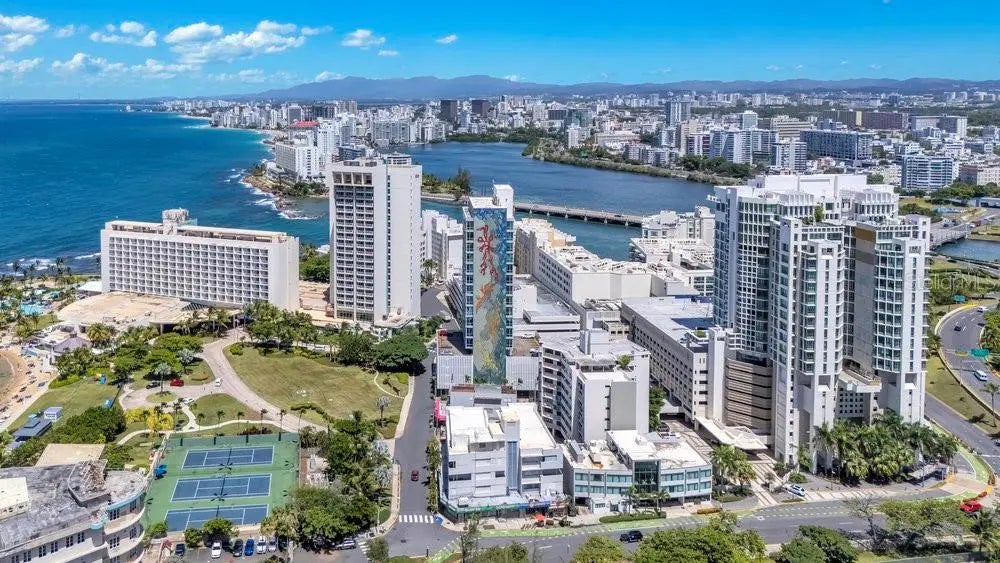 51 MuÑoz Rivera Ave, Corner Los Rosales, Las Palmeras Street, SAN JUAN