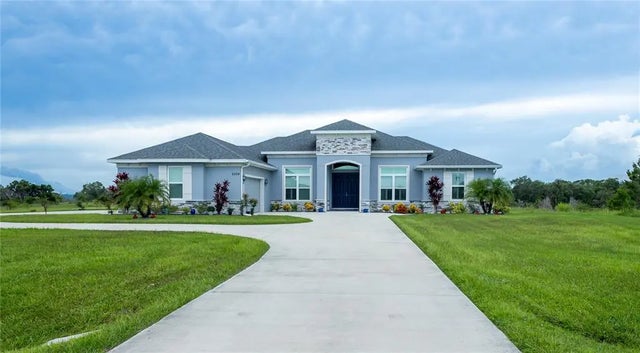 5054 Lake Toscana Drive, WIMAUMA