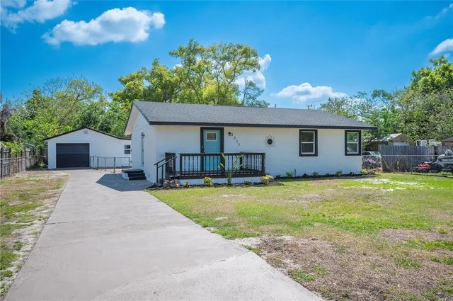 1215 El Camino Road, LAKELAND