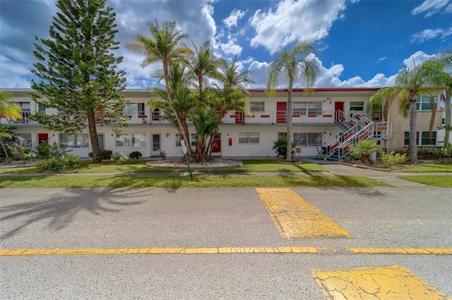 1900 58th Avenue N 26, ST PETERSBURG