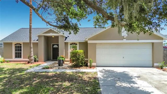 210 Robbins Rest Circle, DAVENPORT