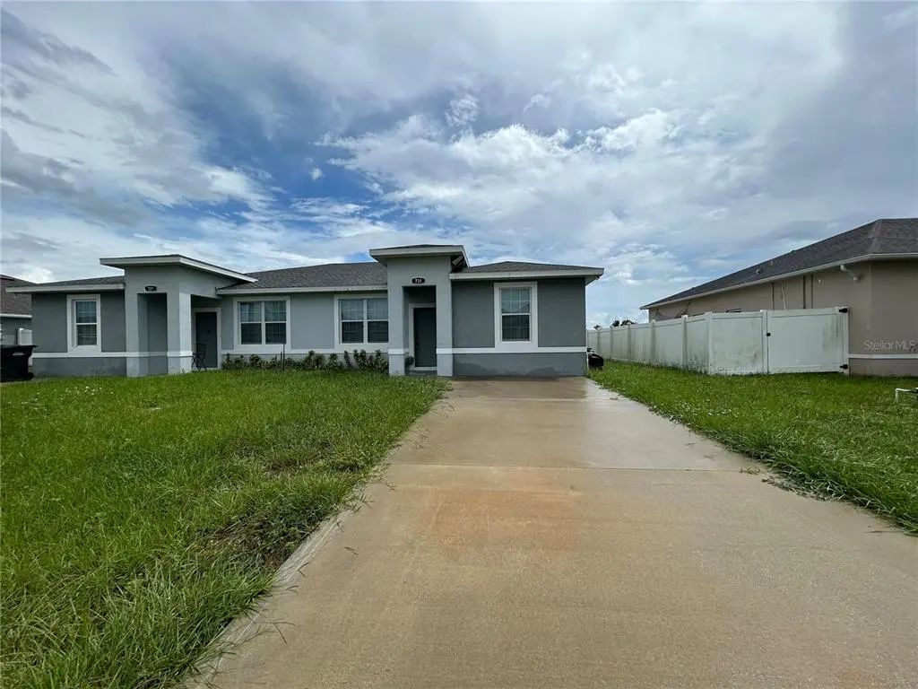 731 Desmoines, POINCIANA