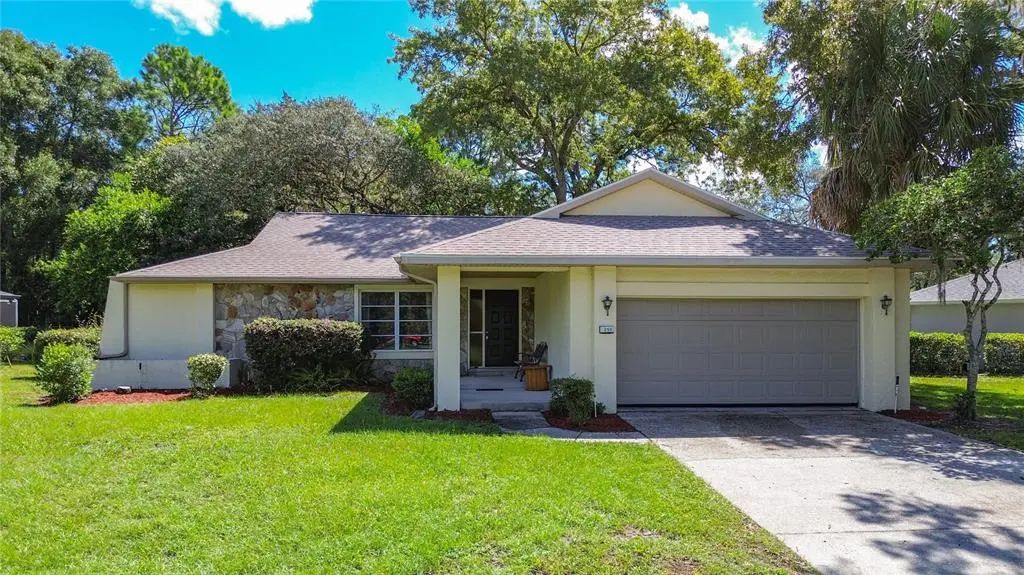 255 Pine Street, HOMOSASSA