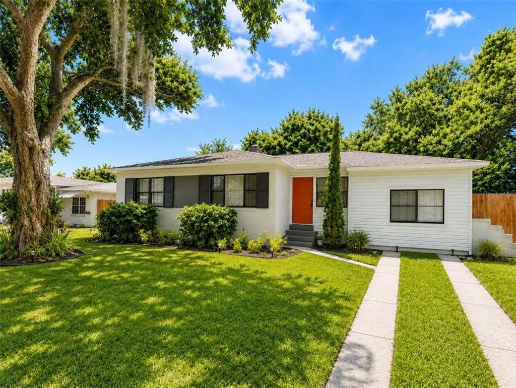 1330 Monterey Drive, EUSTIS