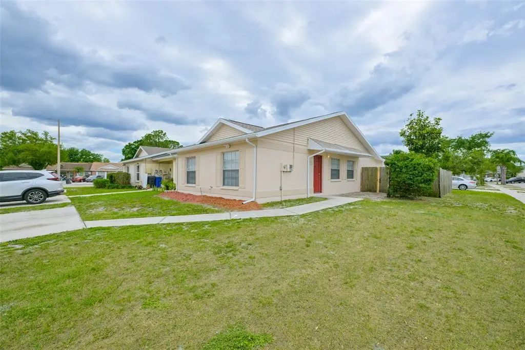 1720 Oak Branch Court, BRANDON
